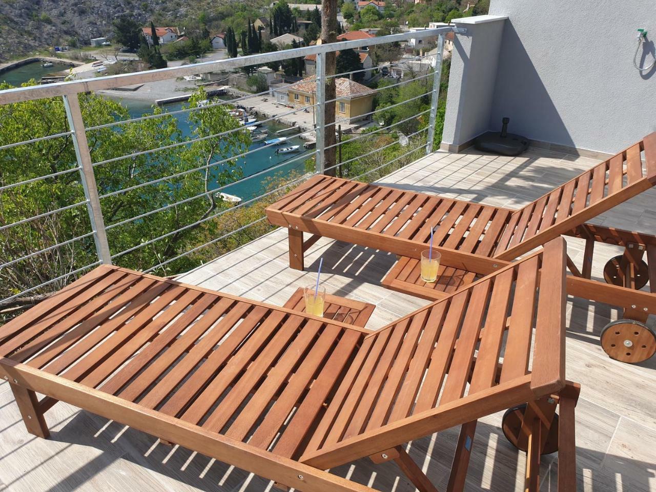 Best View Apartments Cesarica Exterior photo