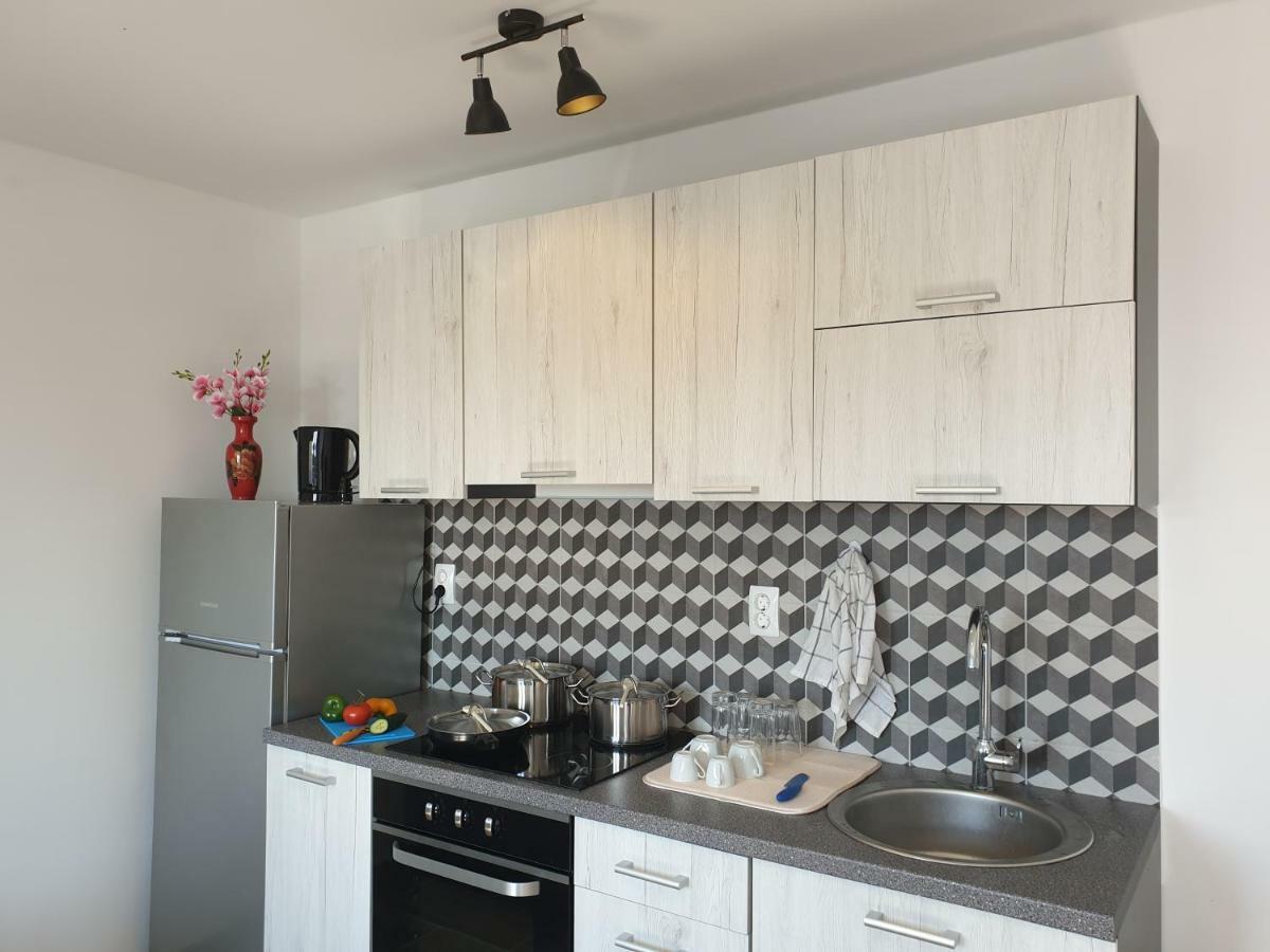 Best View Apartments Cesarica Exterior photo