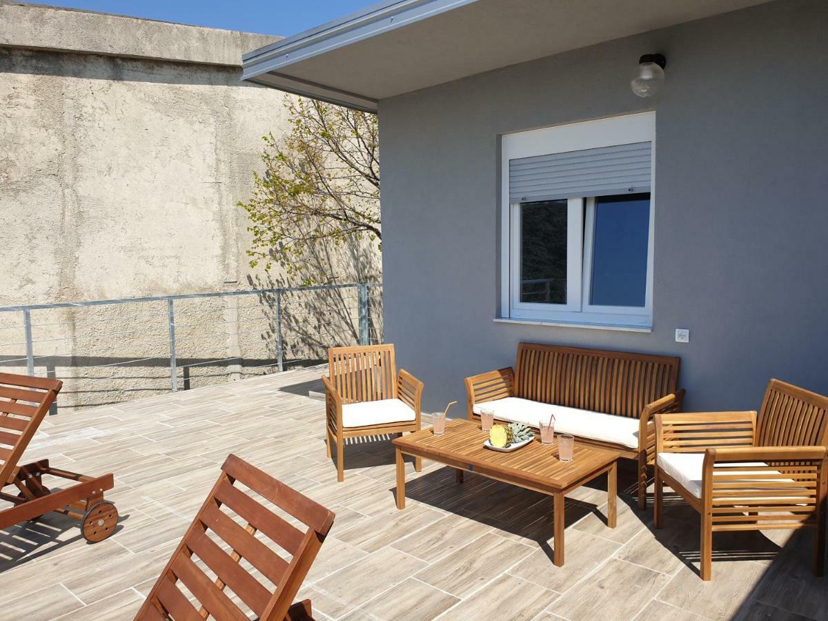 Best View Apartments Cesarica Exterior photo